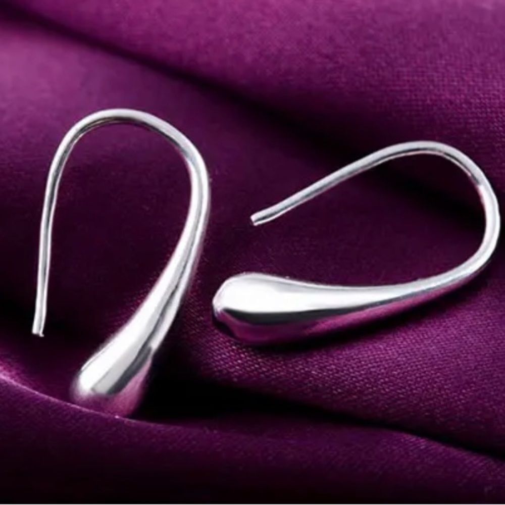 925 SILVER WATERDROP EARRINGS